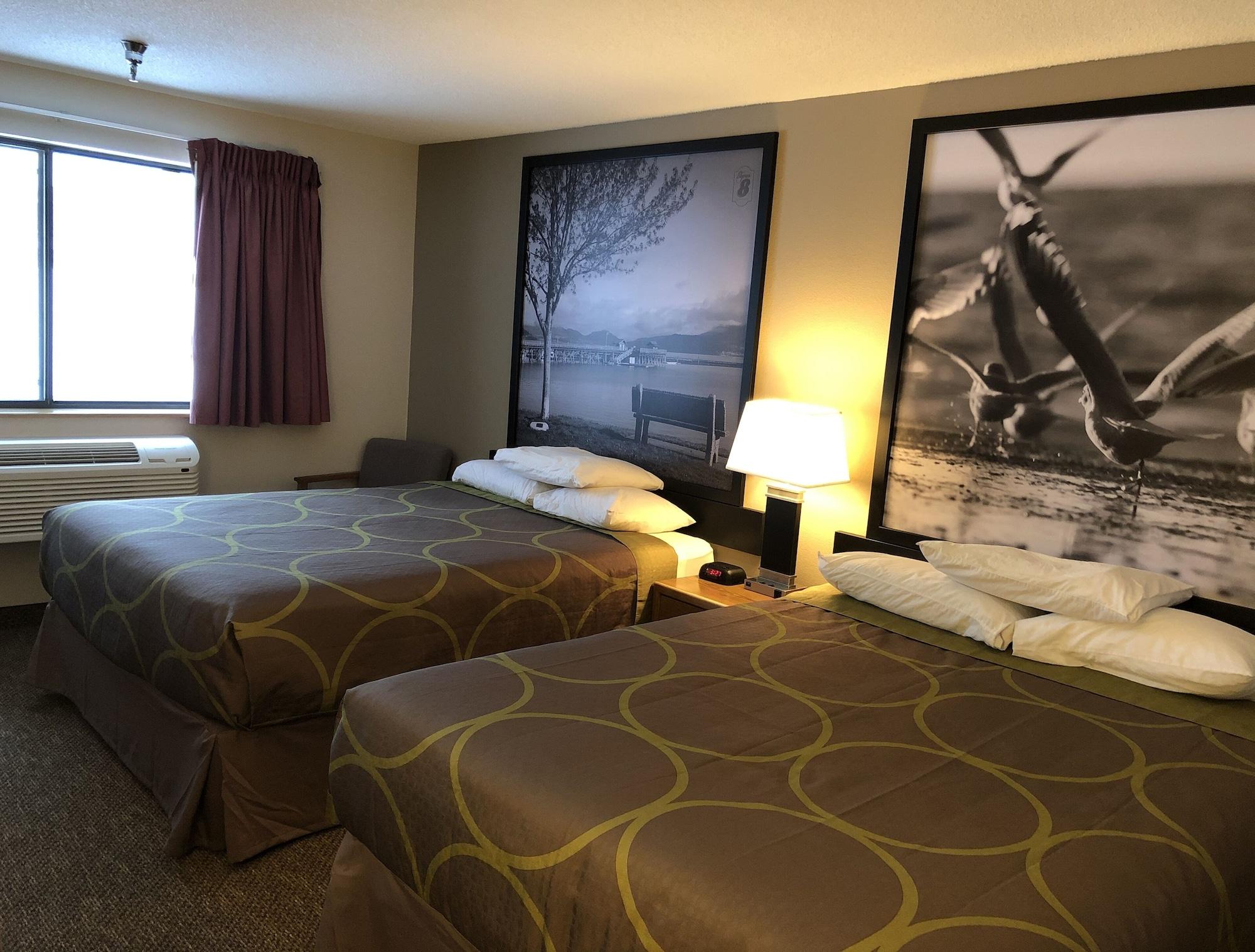 Hotel Super 8 By Wyndham Salmon Arm Extérieur photo