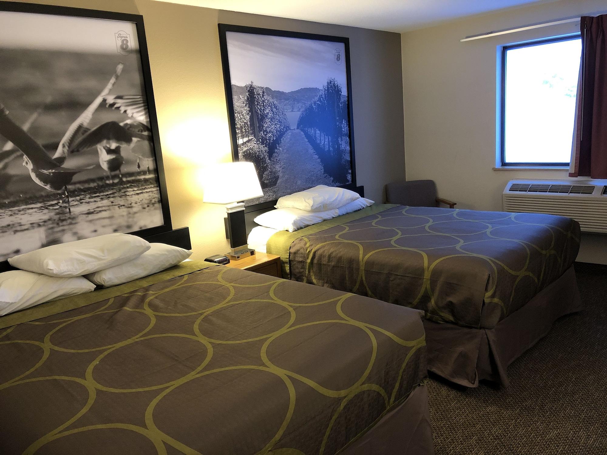 Hotel Super 8 By Wyndham Salmon Arm Extérieur photo