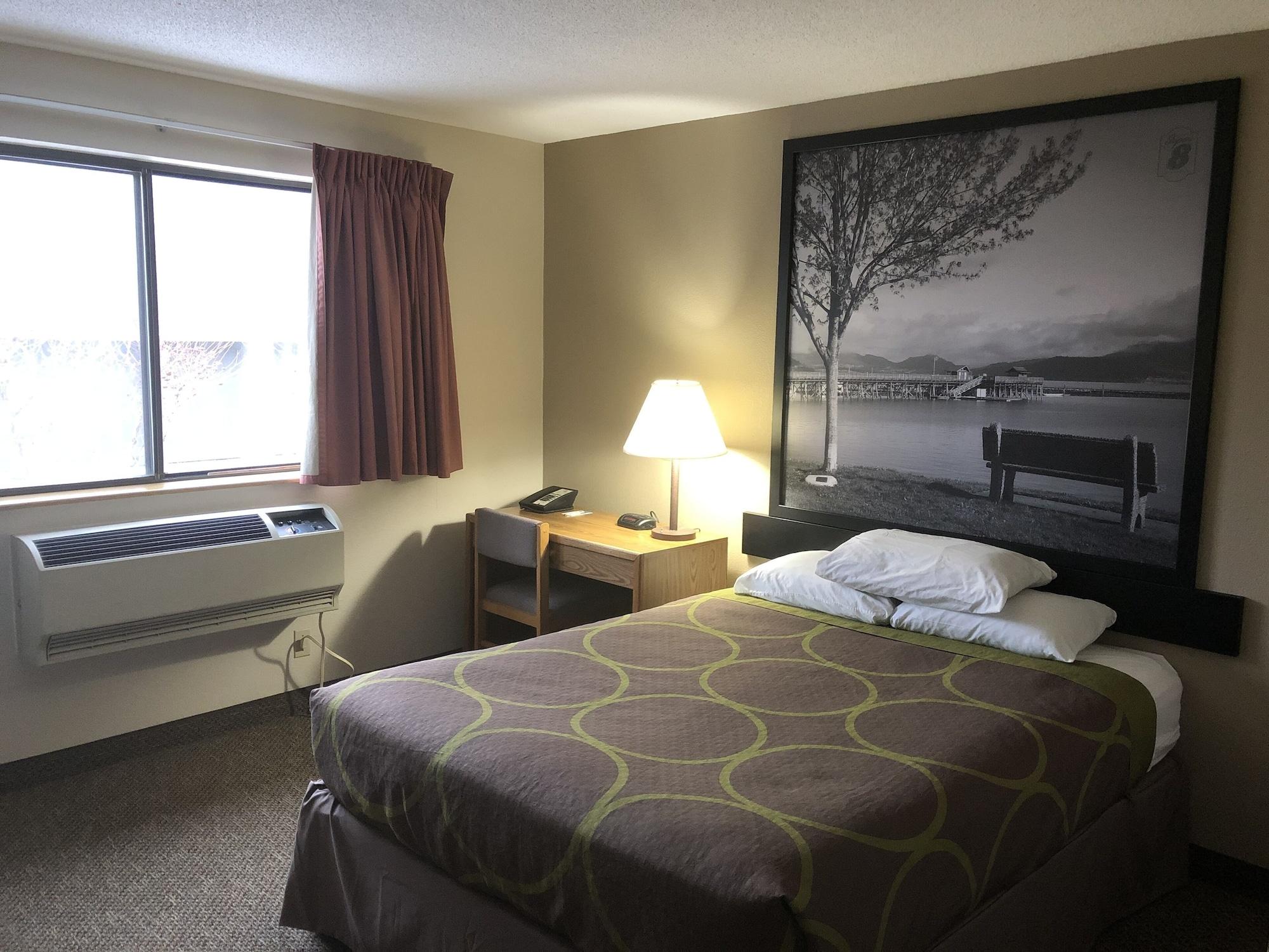 Hotel Super 8 By Wyndham Salmon Arm Extérieur photo
