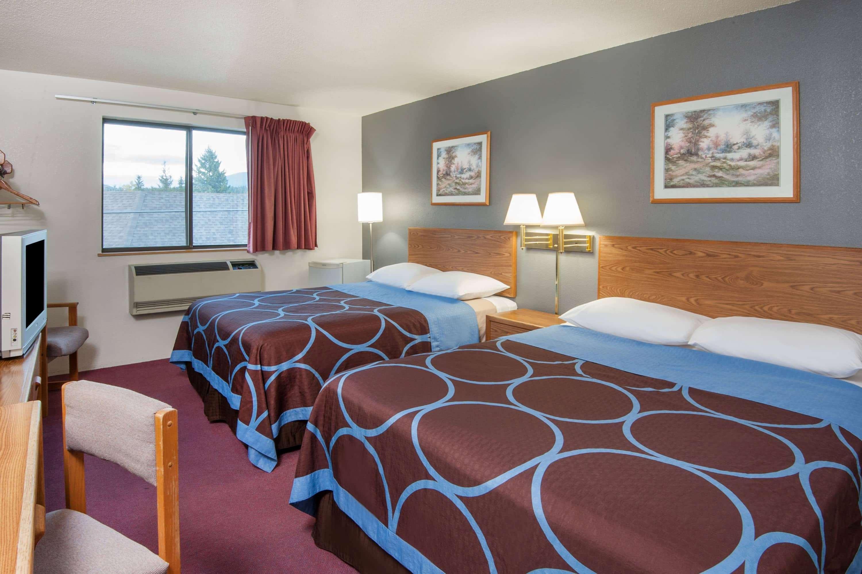Hotel Super 8 By Wyndham Salmon Arm Extérieur photo