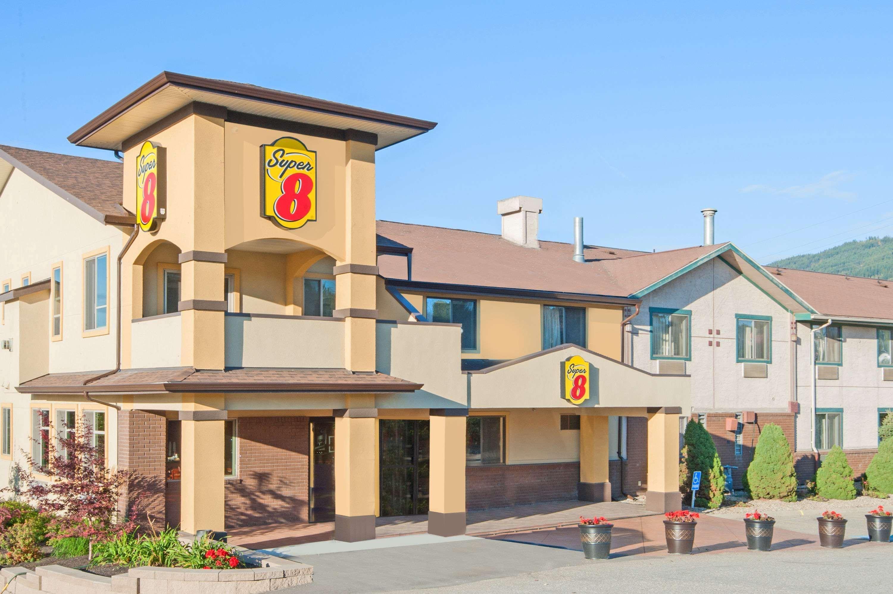 Hotel Super 8 By Wyndham Salmon Arm Extérieur photo