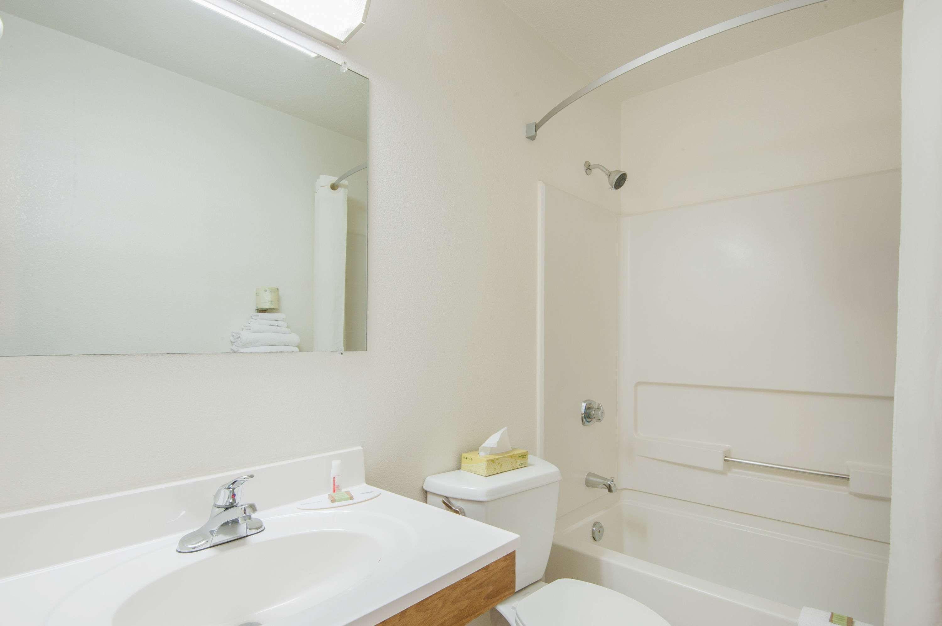 Hotel Super 8 By Wyndham Salmon Arm Extérieur photo